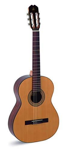 Admira - Guitare Juanita