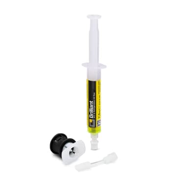 ERRECOM Brilliant - 7,5 ML, Traceur Fluorescent UV pour localiser Fuites de Gaz Réfrigérant dans Les Systèmes de Climatisation Voiture, Contient Adaptateur pour gaz réfrigérant R134a