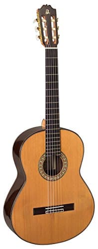 ADMIRA "A15 – DL Guitares classique en cèdre massif