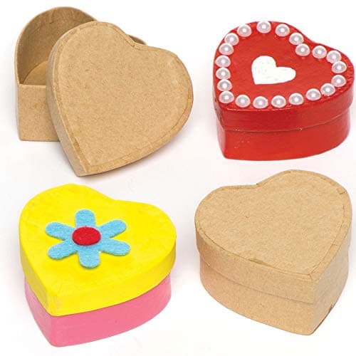Baker Ross Boîtes en forme de cœur à personnaliser - Lot de 8 - Idéal pour la St Valentin ou la Fête des mères - version anglaise, Marron