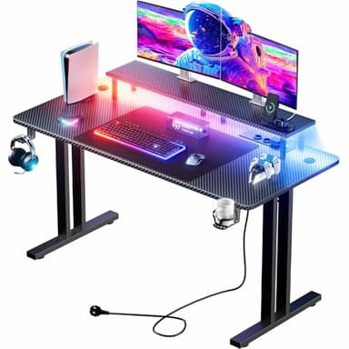 HLFURNIEU Bureau Gaming LED, Bureau Gamer avec Prise Intégrée & Port USB, 140 x 60 cm Table Gamer Ergonomique avec Support de Moniteur, Porte Gobelet, Crochet pour Casque, Noir