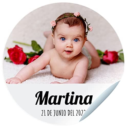Etiquettes adhésives avec photo pour baptême. Autocollants personnalisés avec nom et date pour les cadeaux de vos invités. Mesure 45 mm / 60 mm / 70 mm de diamètre. ne convient pas aux vêtements