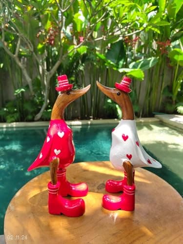 Générique Bali Wood Canard en Bois de Bali modèle St Valentin Amoureux AUX CŒURS
