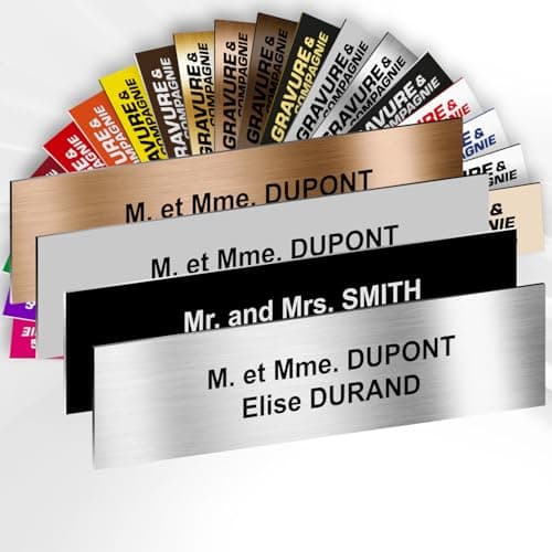 Plaque De Boite Aux Lettres Adhésive PVC – Plaque Gravée À Personnaliser en ligne 10 x 2,5 cm – 21 Couleurs Disponibles