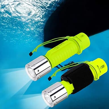 Kriogor Lampe de Plongée Etanche, 1100 Lumens Lampe de poche, Torche de Plongée Professionnelle, étanche IPX8, Blanc Chaud Plongée Torche